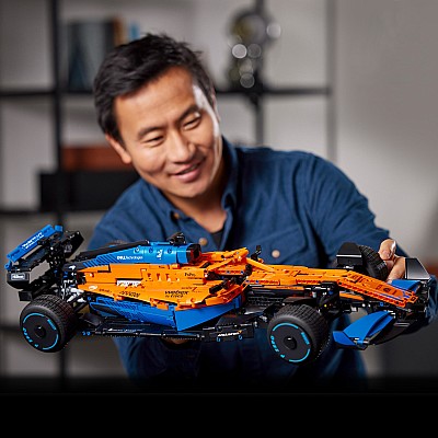 LEGO 42141 McLaren Formula 1 Race Car *Technic) 