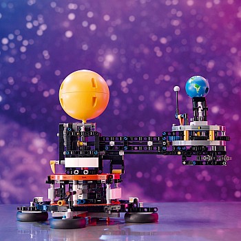  Lego Technic Space 42179 Planet Earth and Moon in Orbit	