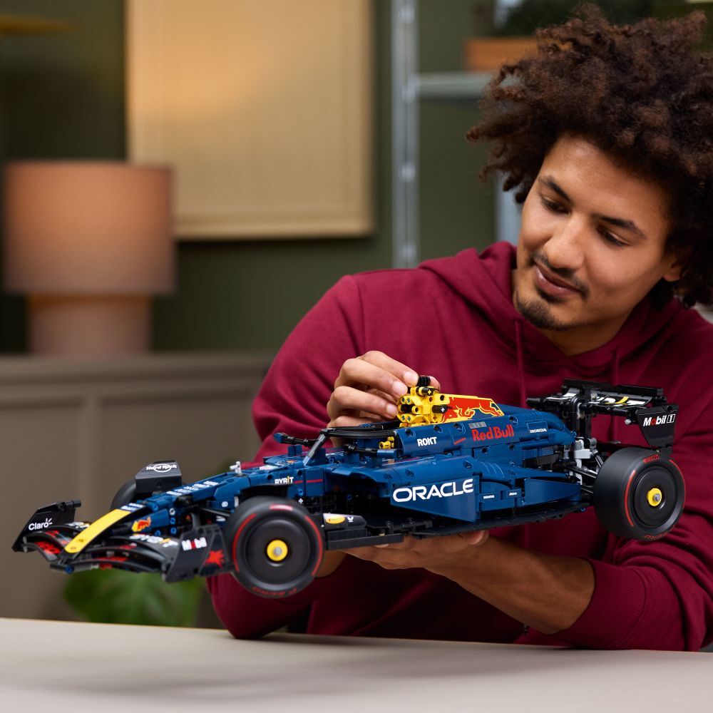 LEGO Technic: Oracle Red Bull Racing RB20 F1 Car