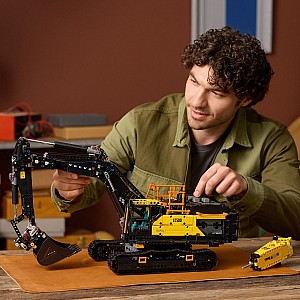 LEGO Technic: Volvo EC500 Hybrid Excavator