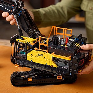 LEGO Technic: Volvo EC500 Hybrid Excavator