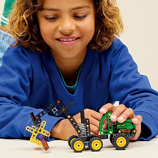 LEGO Technic: John Deere 1470H Wheeled Harvester