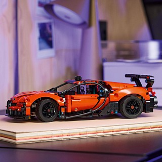 LEGO Technic: Bugatti Chiron Pur Sport Hypercar
