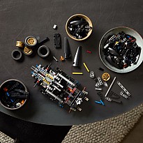 LEGO Technic: 1966 Ford GT40 MKII Race Car