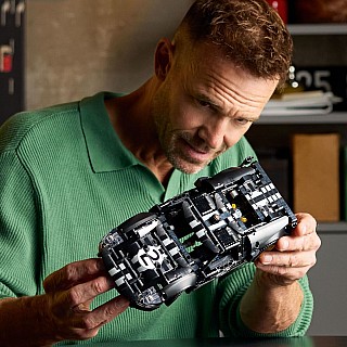 LEGO Technic: 1966 Ford GT40 MKII Race Car