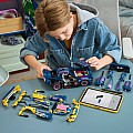 LEGO 42236 Technic Custom Garage Ford Mustang GT Car