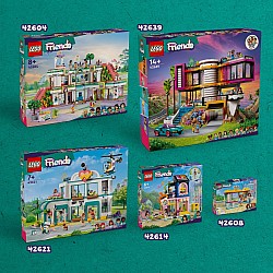 LEGO® Friends™ Olly and Paisley's Family Houses