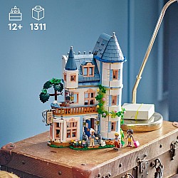 LEGO Friends: Castle Bed and Breakfast