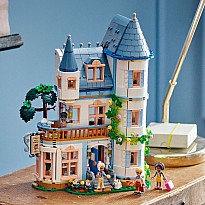 LEGO Friends: Castle Bed and Breakfast