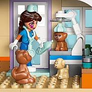 LEGO® Friends™: Horse and Pet Vet Clinic