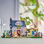 LEGO® Friends™: Beekeepers' House and Flower Garden