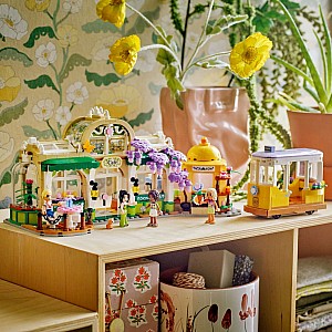 LEGO Friends: Plant Café & Flower Shop