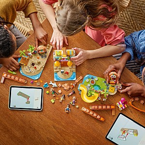 LEGO Friends: Family Vacation Beach Resort