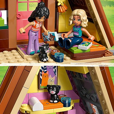 LEGO® Friends Nature Glamping Cabin