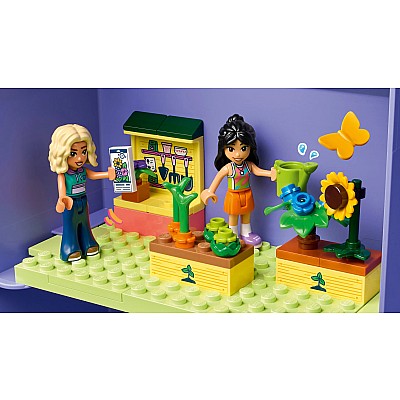 LEGO® Friends Creative Dollhouse Suitcase