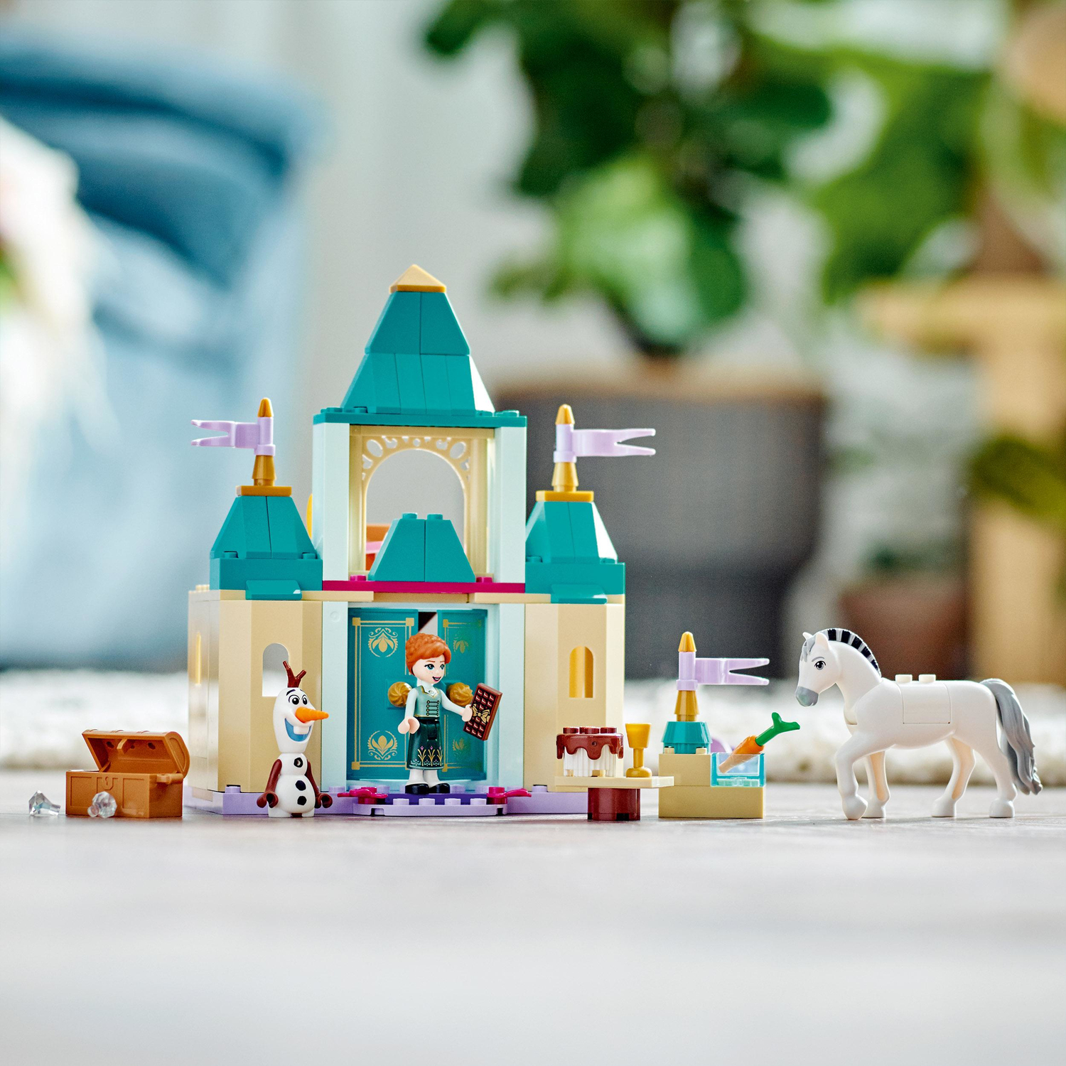 LEGO® Disney Princess Disney Anna and Olaf's Castle Fun Set - Givens Books  and Little Dickens