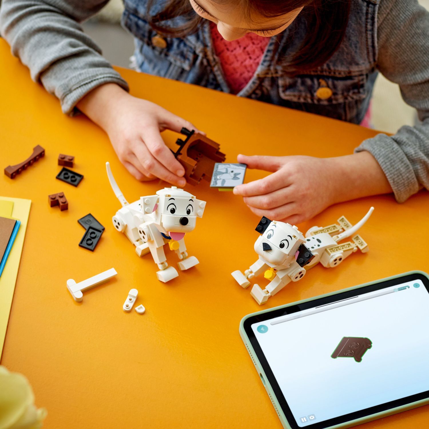 LEGO Disney Classic: Lucky & Penny 101 Dalmatians Puppies