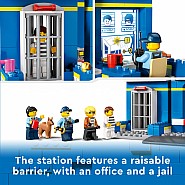 LEGO® City: Police Station Chase (4+)