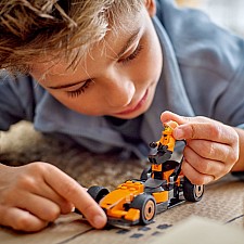 LEGO City: F1® Driver with McLaren Race Car