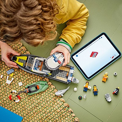LEGO City Police: Police Boat Chase