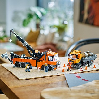 LEGO City Big Vehicles: Heavy-Duty Recovery Tow Truck with Crane