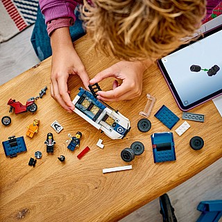 LEGO City Police: Police Prisoner Transport Van