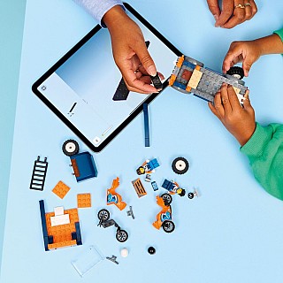 LEGO City Great Vehicles: Motorcycle Transporter