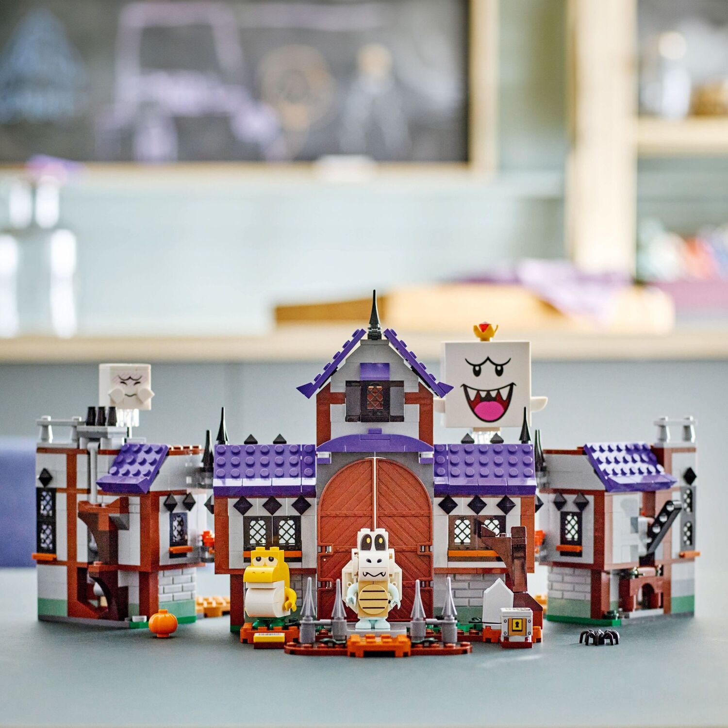 LEGO Super Mario: King Boo's Haunted Mansion