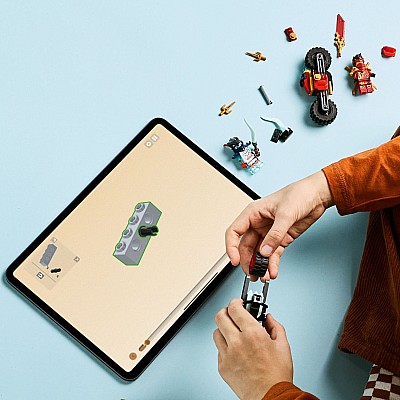 LEGO Ninjago: Kai's Motorcycle Speed Race