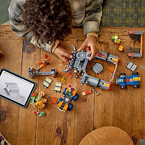 LEGO Super Mario: Mario Kart™ – Bowser's Castle