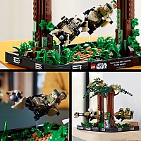 LEGO® Star Wars™: Endor™ Speeder Chase Diorama