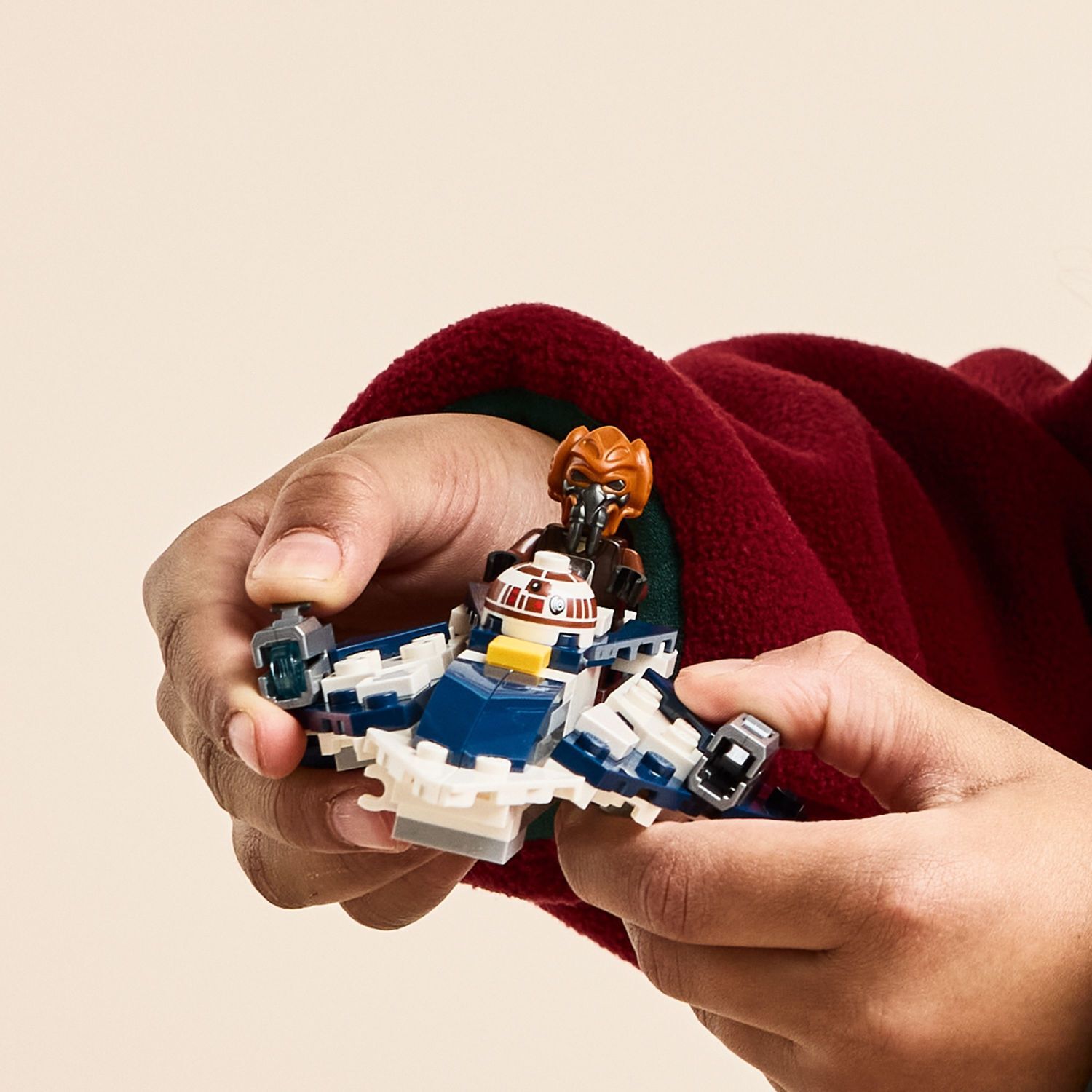 LEGO Star Wars: Plo Koon's Jedi Starfighter™ Microfighter