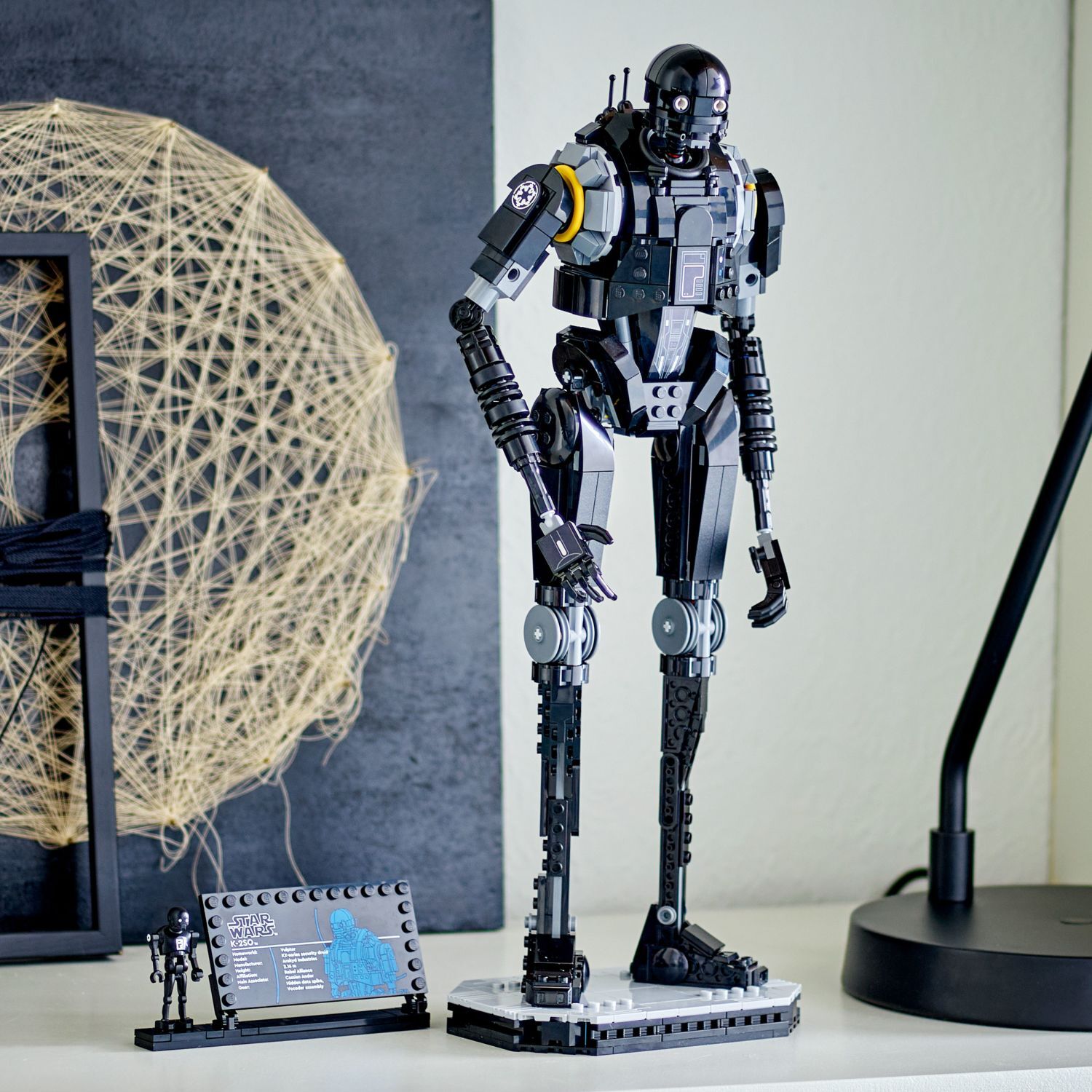 LEGO Star Wars: K-2SO™ Security Droid