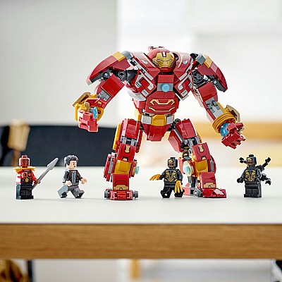 LEGO® Marvel Avengers: The Hulkbuster: The Battle of Wakanda