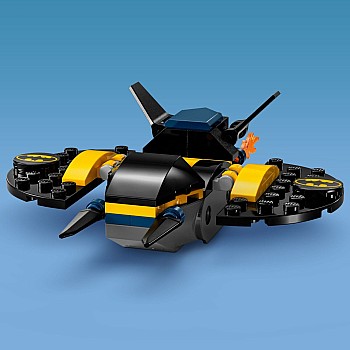  Lego Superhero DC 76272 The Batcave with Batman, Batgirl, and The Joker	