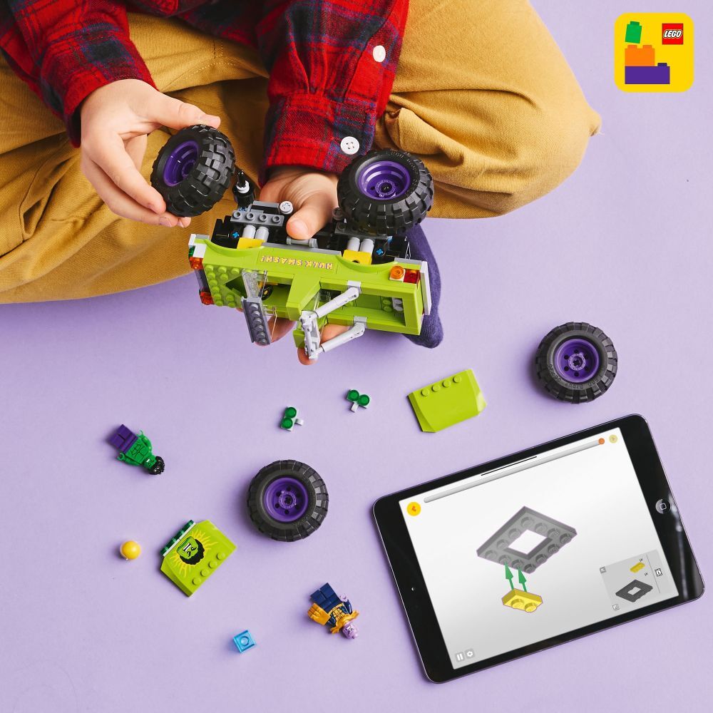 LEGO Super Heroes Marvel: The Hulk Truck vs. Thanos