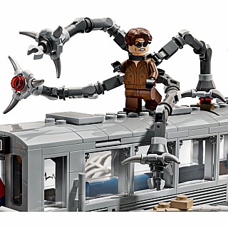 LEGO Super Heroes Marvel: Spider-Man vs. Doc Ock Subway Train Scene