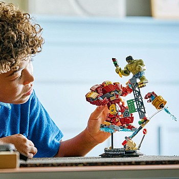  Lego Marvel 76343 Epic Battle: Hulkbuster vs. The Hulk 
