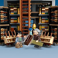 LEGO Harry Potter: Ollivandersâ¢ & Madam Malkin's Robes