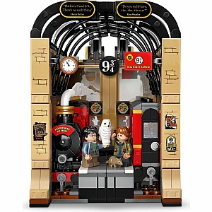 LEGO Harry Potter: Book Nook: Hogwarts™ Express
