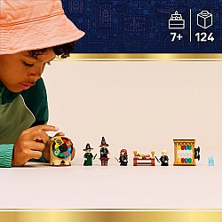 LEGO Harry Potter: Hogwarts™ Castle: Sorting Hat™ Ceremony