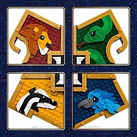 LEGO Harry Potter 76462 Hogwarts House Crest