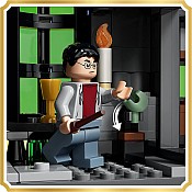 LEGO® Harry Potter™ Knockturn Alley™ Wizarding Shops