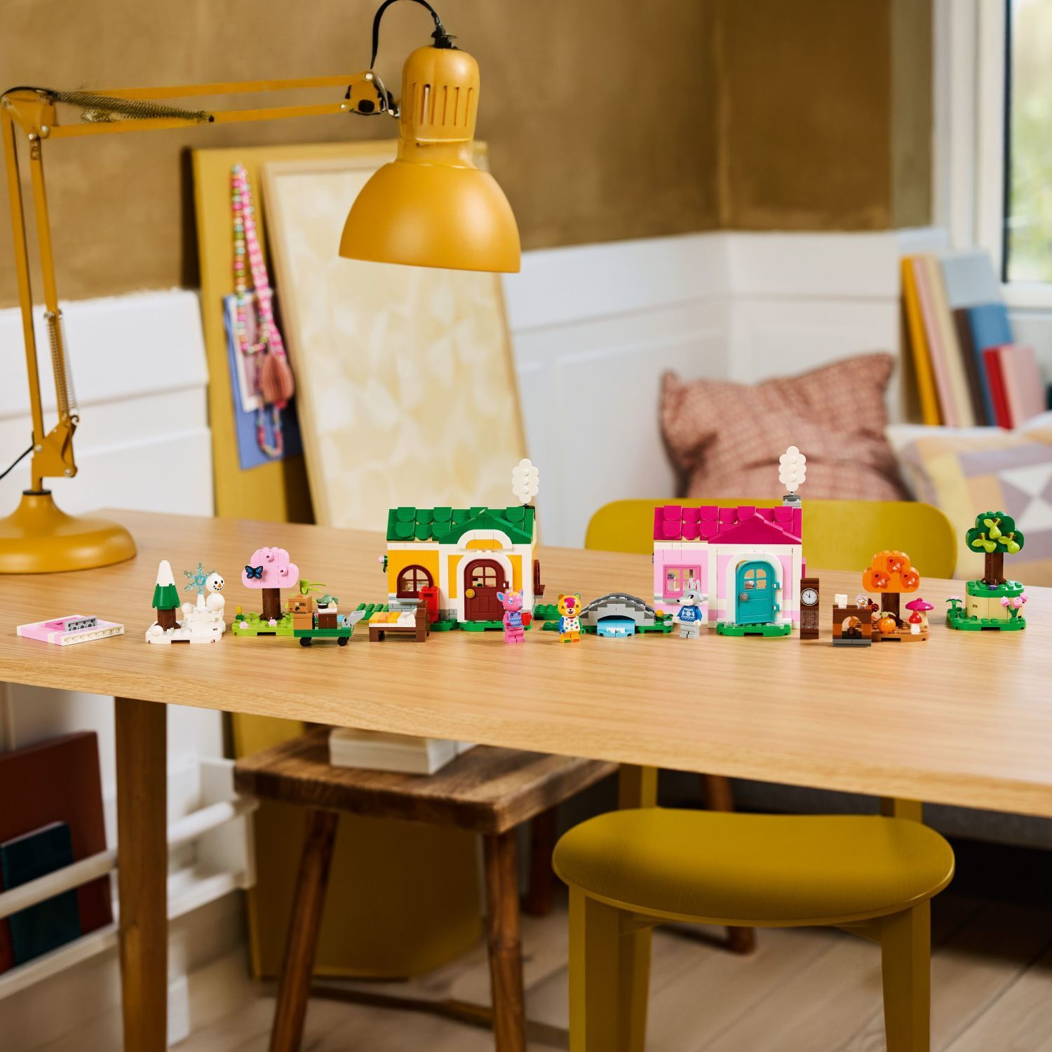 LEGO Animal Crossing: Creative Houses: Seasons of Fun