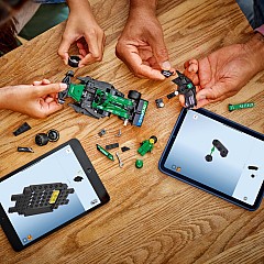 LEGO Speed Champions: Aston Martin Aramco F1® AMR24 Race Car