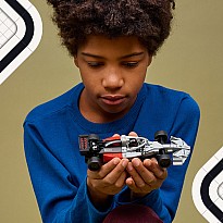LEGO Speed Champions: Audi Revolut F1® Team R26 Race Car