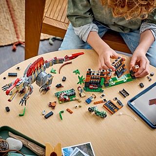 LEGO® Jurassic World Spinosaurus Dinosaur Escape