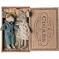 Mum and Dad Mice in Cigar Box