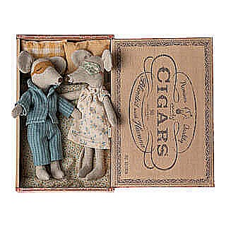 Mum and Dad Mice in Cigar Box