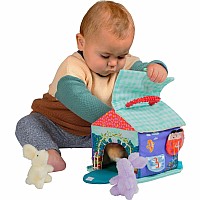 Cottontail Cottage Bunny Hutch Playset